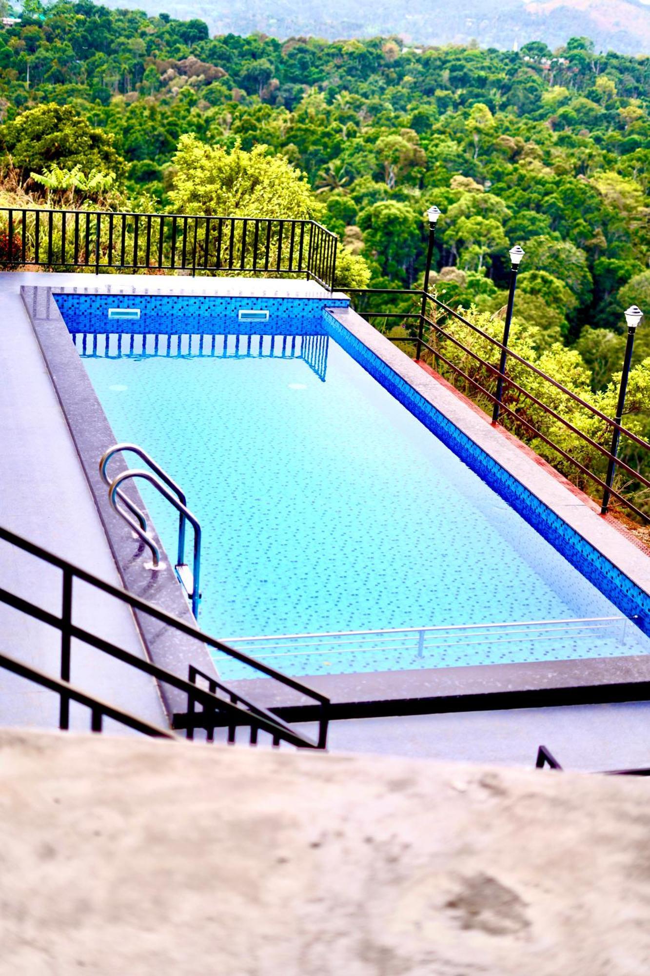 Paadi Holidays Ramakkalmedu Idukki Kültér fotó