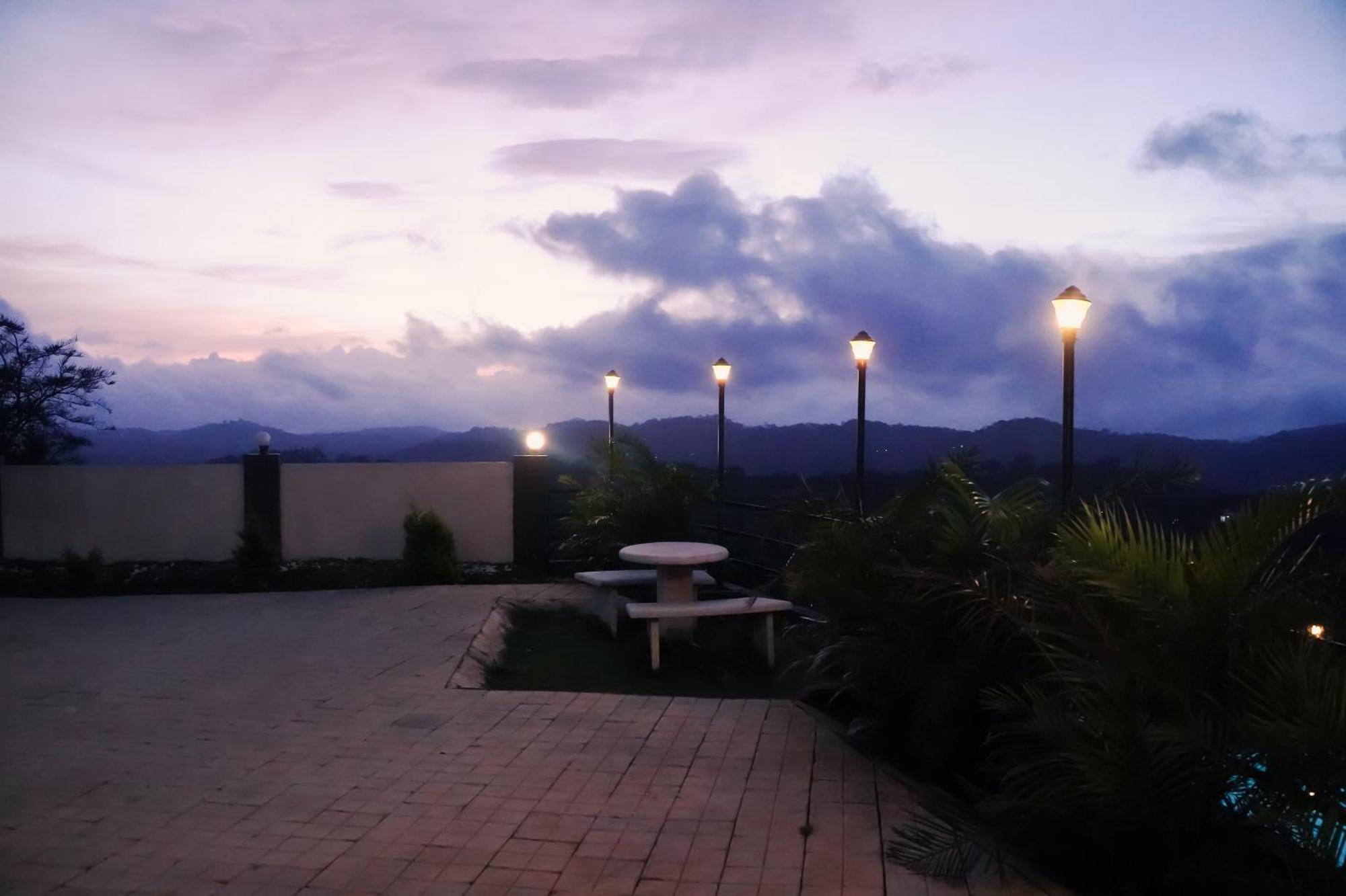 Paadi Holidays Ramakkalmedu Idukki Kültér fotó